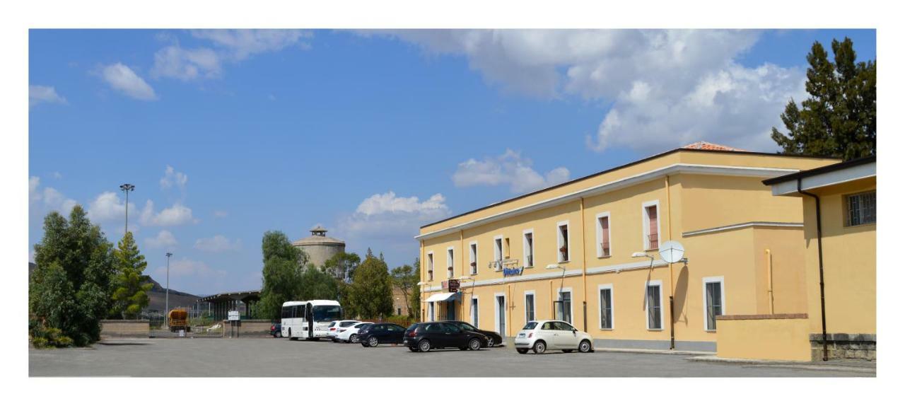B&B Stazione Dittaino Assoro Esterno foto